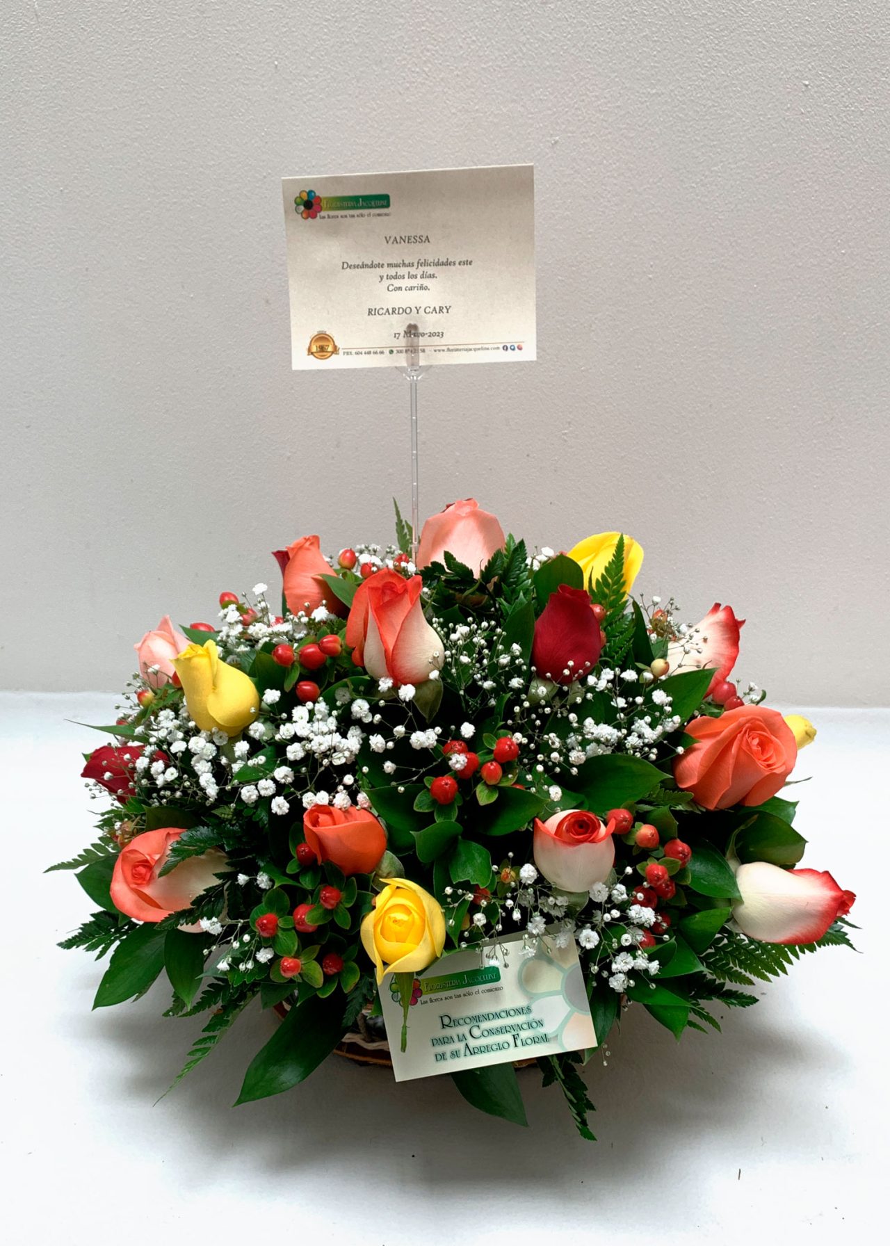 Fc12 Arreglo Floral De Cumpleaños Floristería Jacqueline