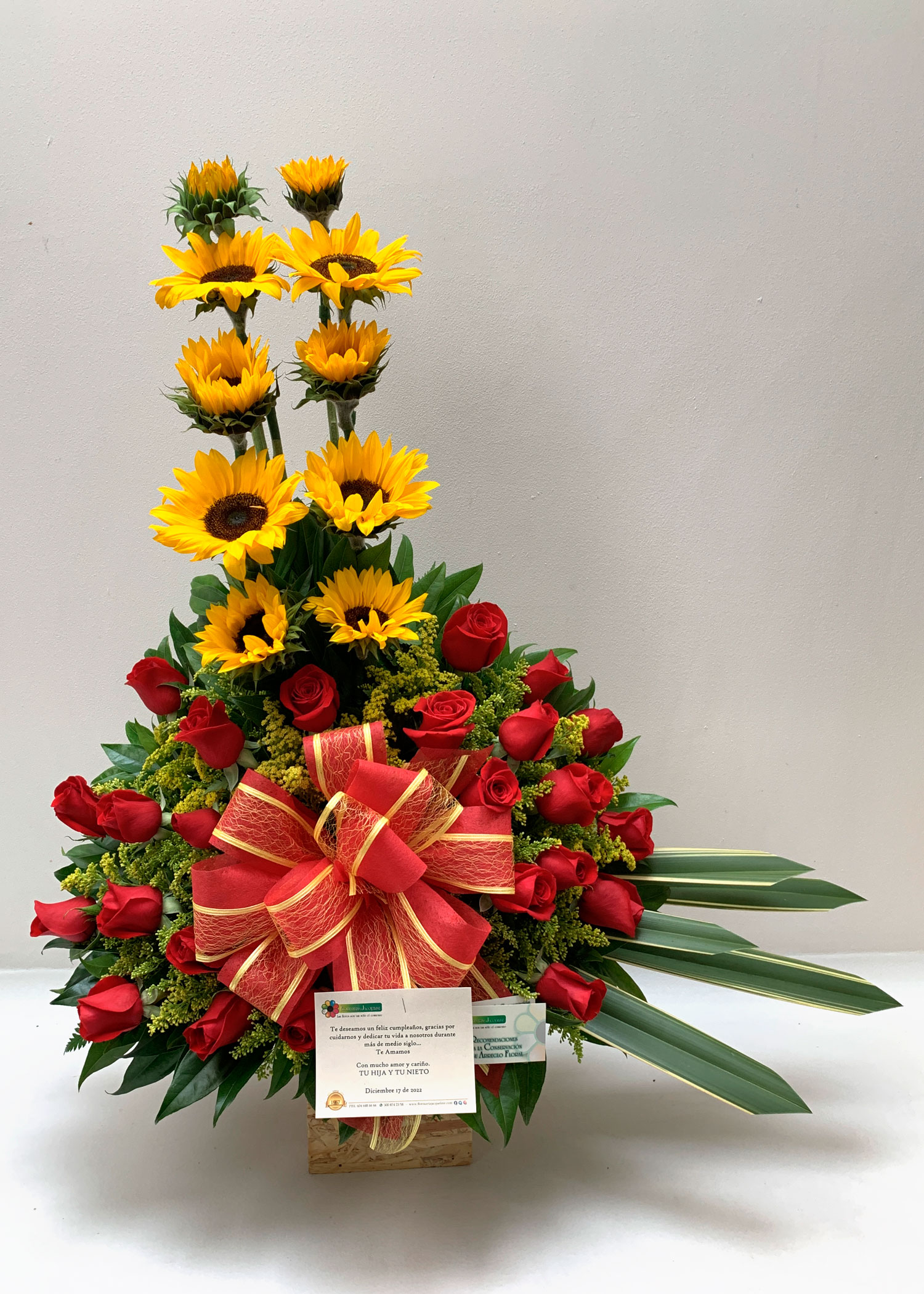 FC34 Arreglo Floral de Cumpleaños