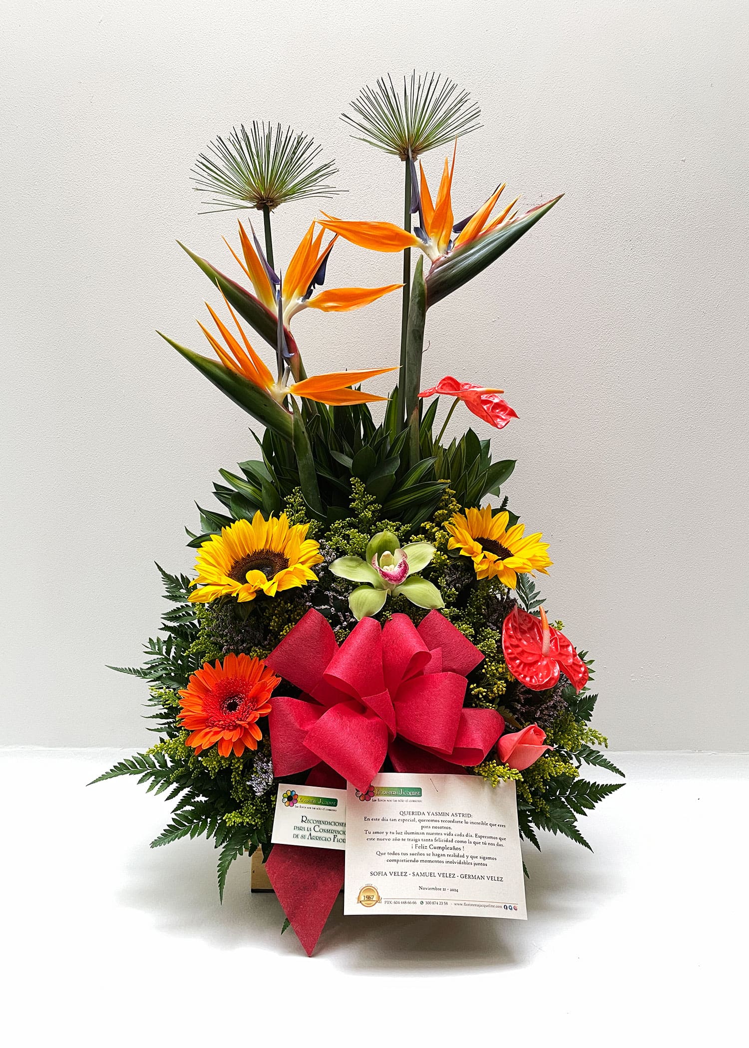 FC04 Arreglo Floral de Cumpleaños Floristería Jacqueline